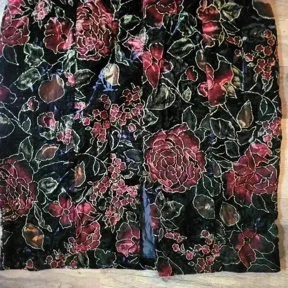 Vintage Steppin' Out 80's/90's Black Floral Rose Velvet Off-the-Shoulder Dress 9 - Picture 6 of 9